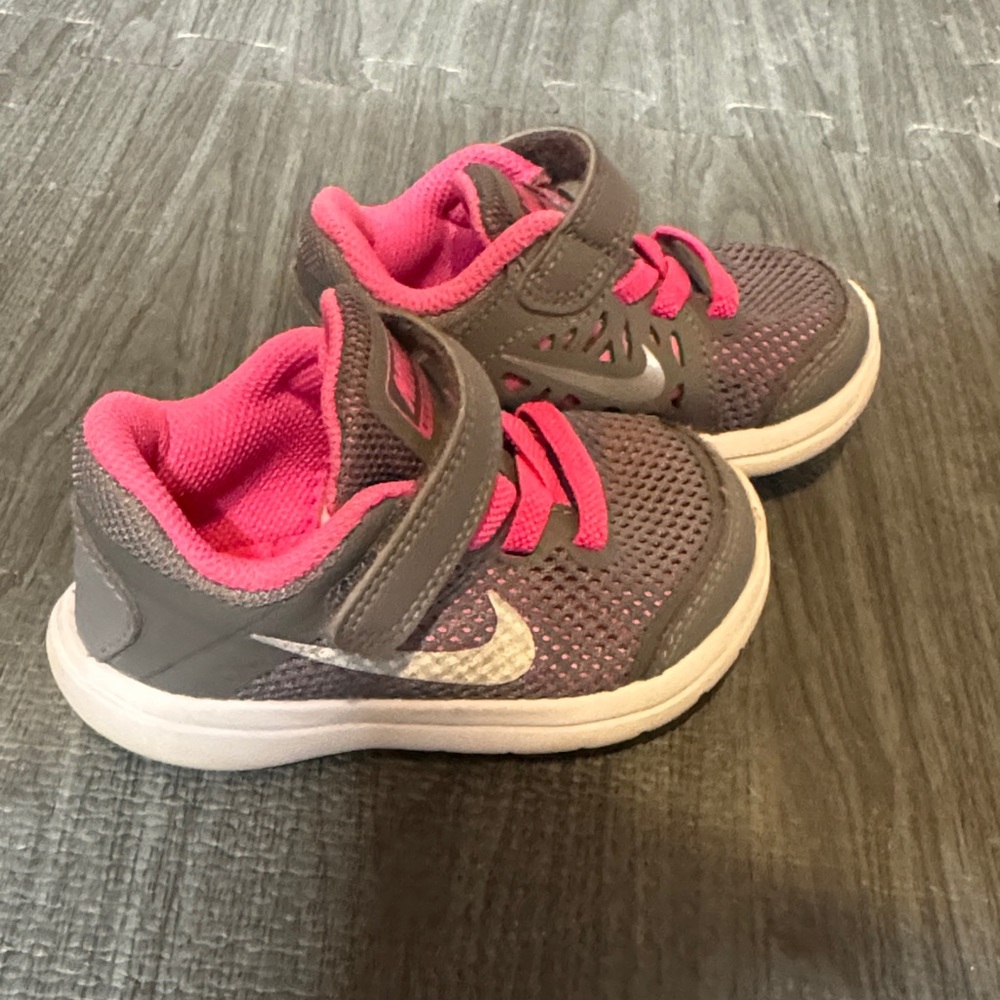 Nike Kids Pink and Gray Sneakers